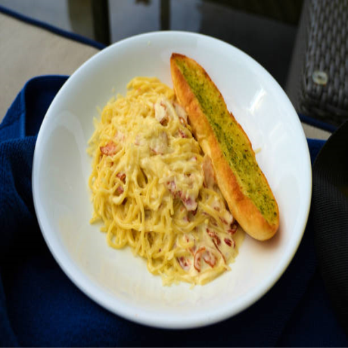 Cheesy Garlic Bread Pasta Recipe